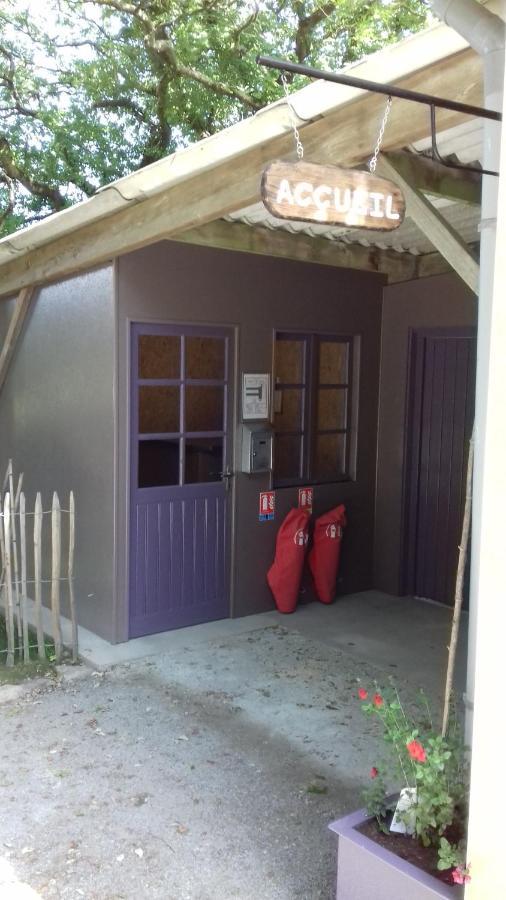 ホテル Camping Les Peupliers Saint-Pere-en-Retz エクステリア 写真